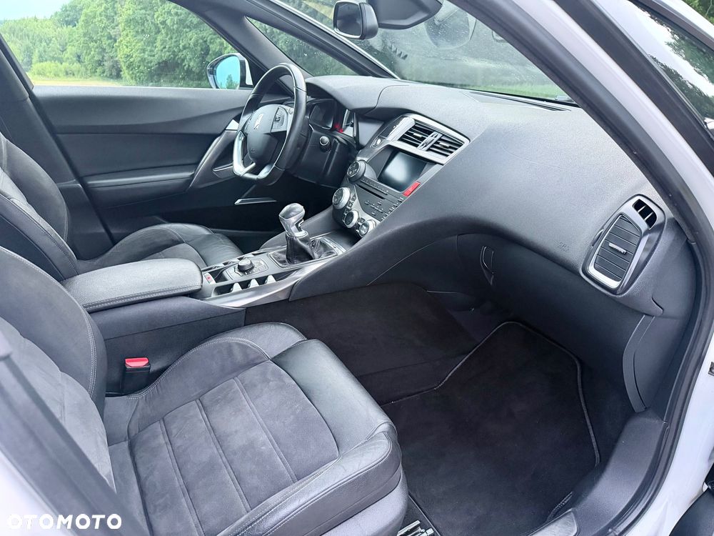 Citroën DS5 HDi 165 SoChic - 21