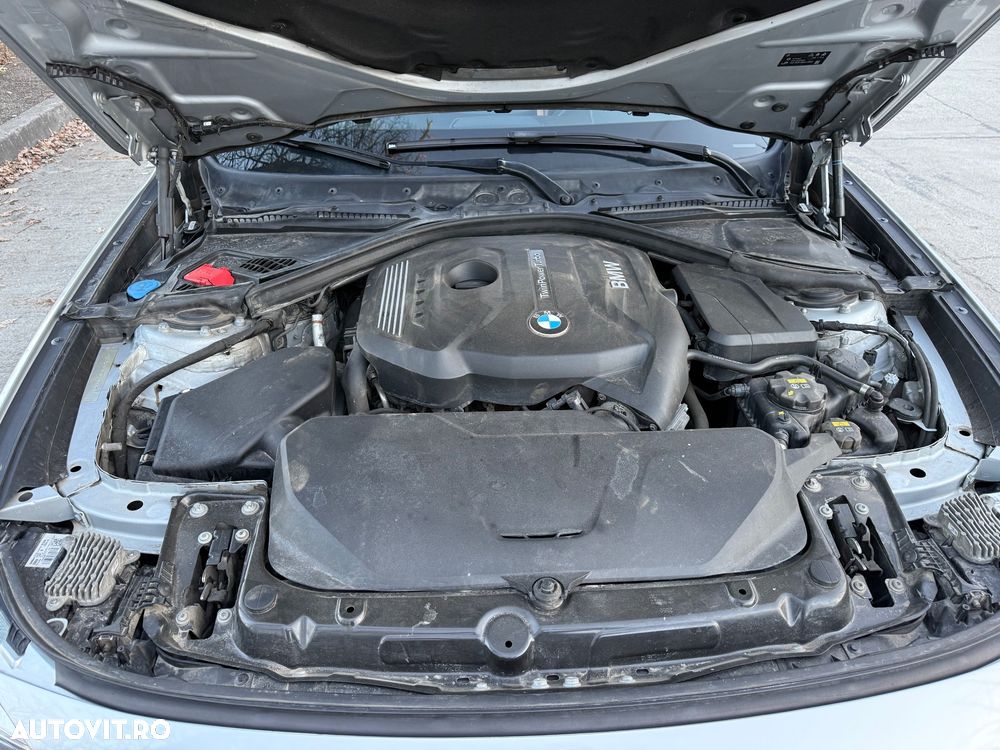 BMW Seria 3 320i xDrive AT - 21