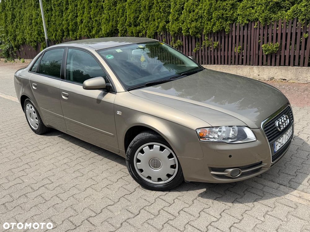 Audi A4 Limousine - 10