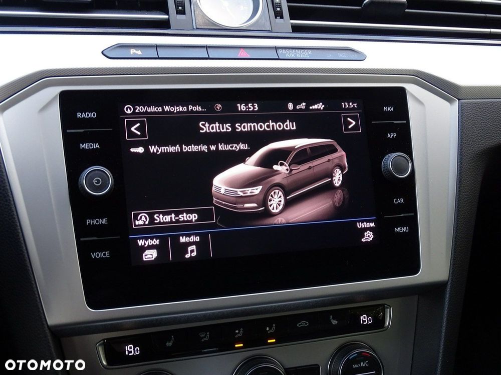 Volkswagen Passat - 34