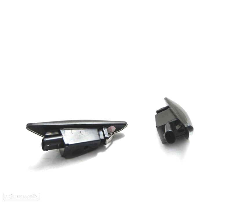 PISCAS LATERAIS LED BMW X5 E70 X6 E71 X3 F25 07-14 DINÂMICO FUMADO - 2