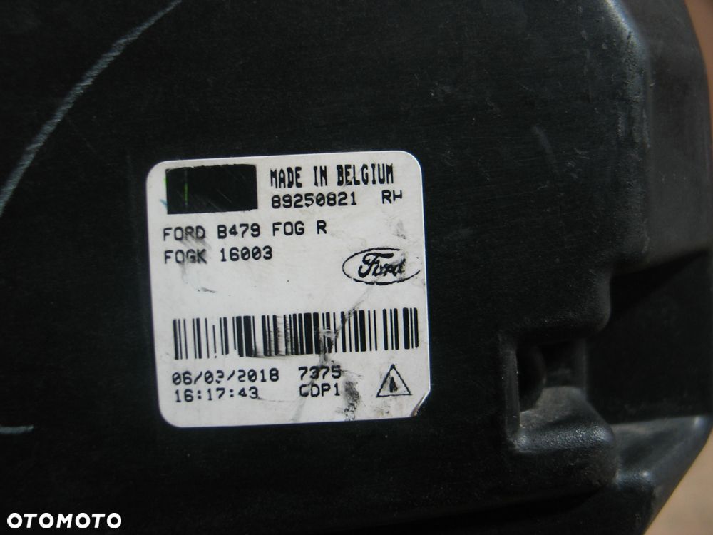 lampa halogen ford fiesta Mk8 89250821 oryginal - 9