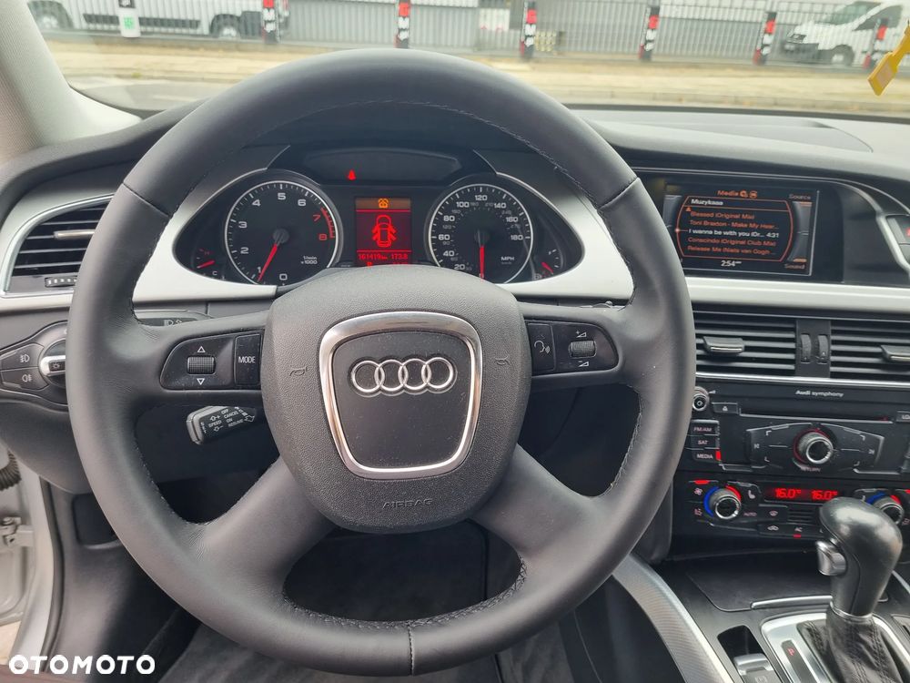 Audi A4 Avant 2.0 TFSI quattro S tronic S line Sportpaket - 16