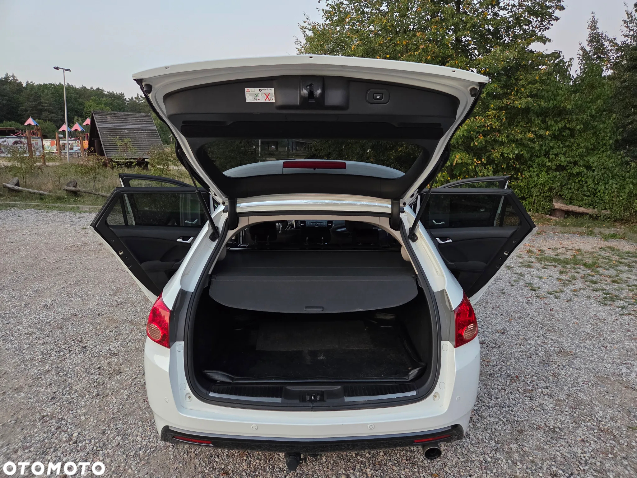 Honda Accord 2.0 Lifestyle - 29