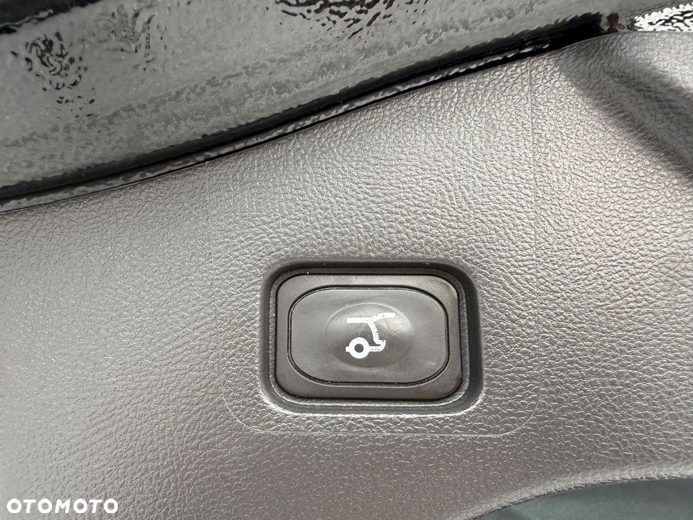Ford Mondeo 2.0 TDCi Trend PowerShift - 31