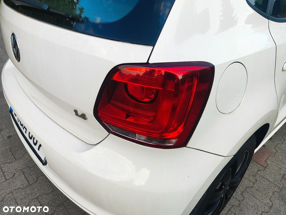 Volkswagen Polo 1.4 Comfortline - 12