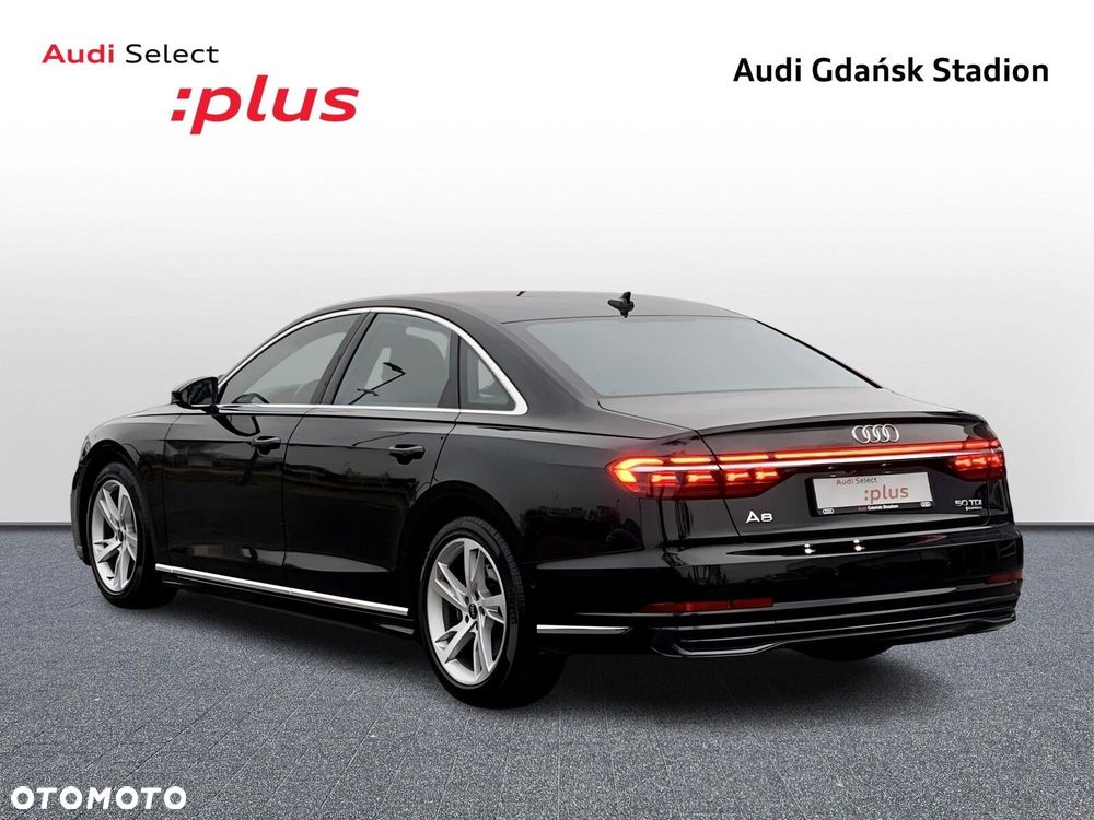Audi A8 - 4