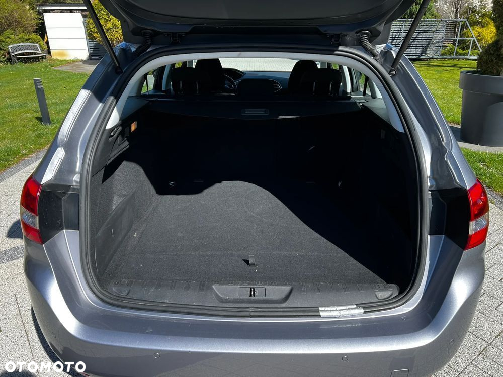 Peugeot 308 1.2 PureTech Business Line S&S - 10