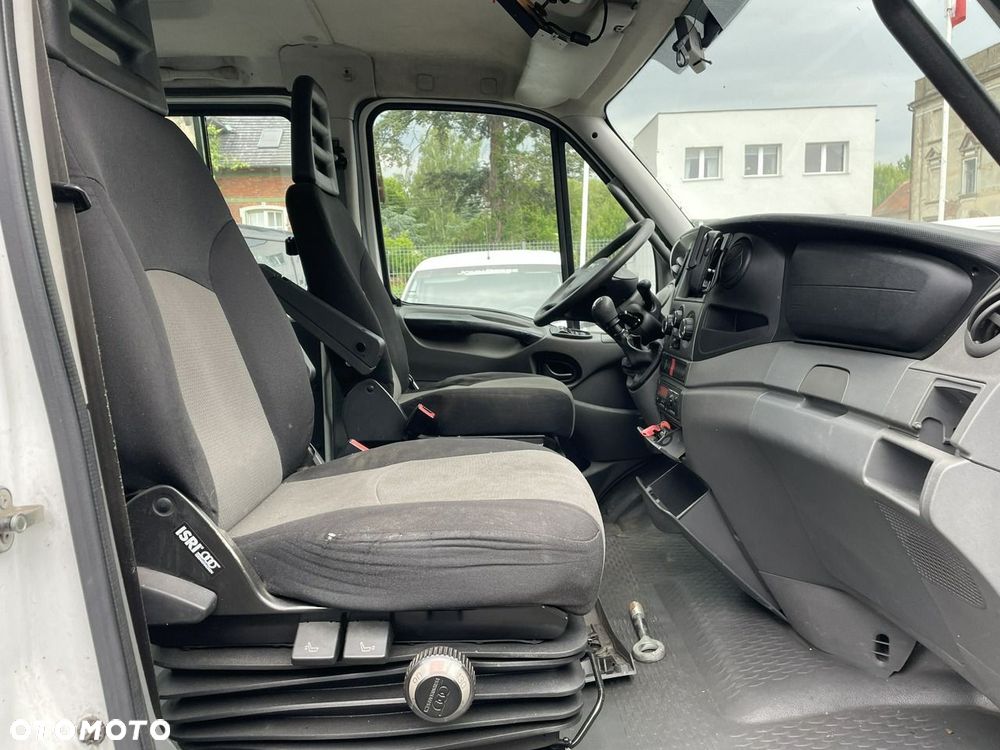 Iveco 70C15 Wywrotka 3-strony Kontener Śmieciarka 6-osób 2013 - 11