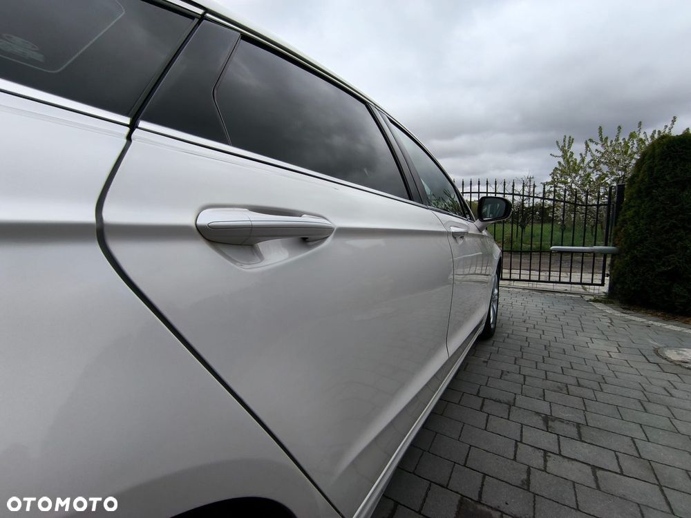 Ford Mondeo 2.0 TDCi Titanium PowerShift - 11