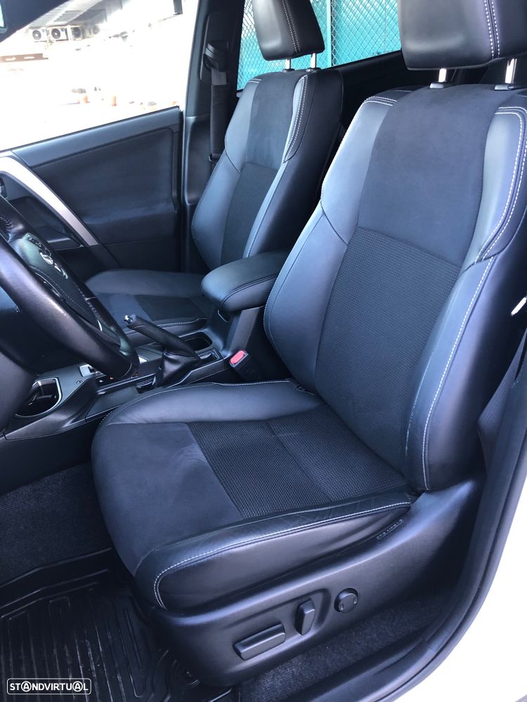 Toyota RAV4 2.5 HSD Comfort+P.Sport - 30