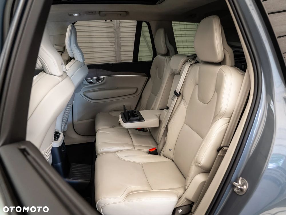 Volvo XC 90 T8 AWD Plug-In Hybrid Ultimate Bright 7os - 39