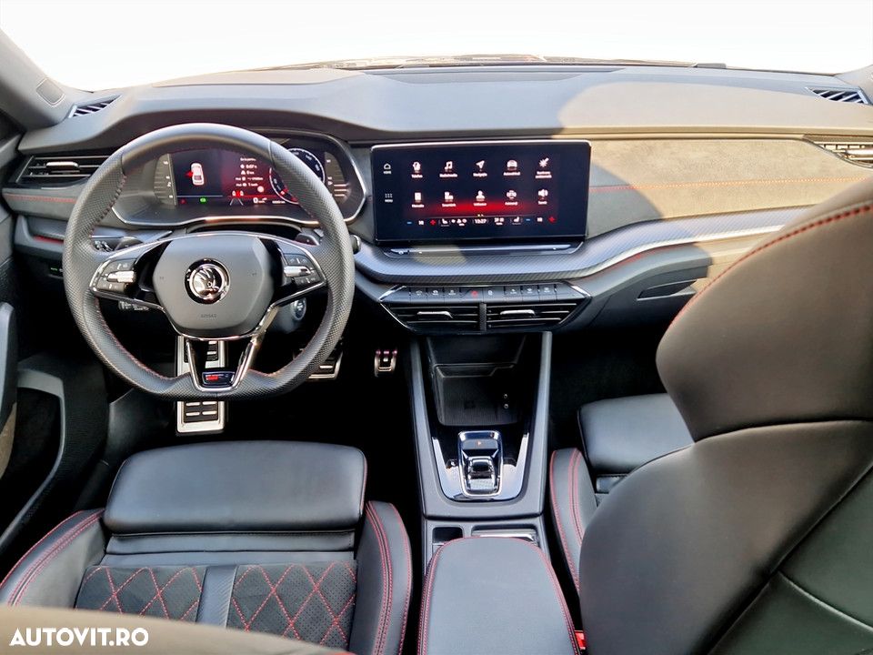 Skoda Octavia 2.0 TDI DSG RS - 13