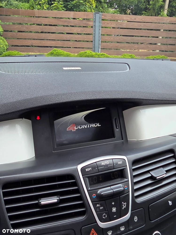 Renault Laguna 2.0 T Bose Edition - 17