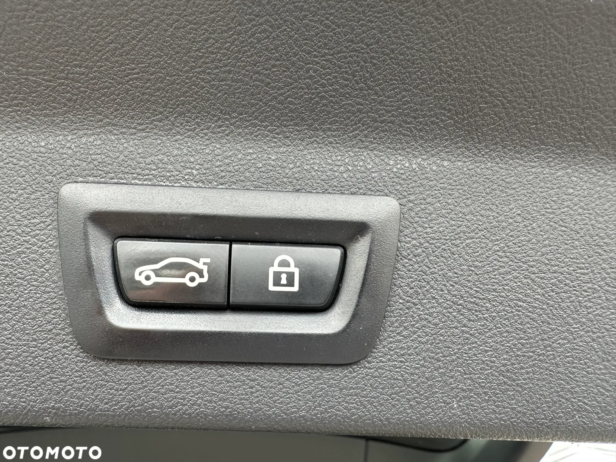 BMW iX3 80kWh Impressive - 29