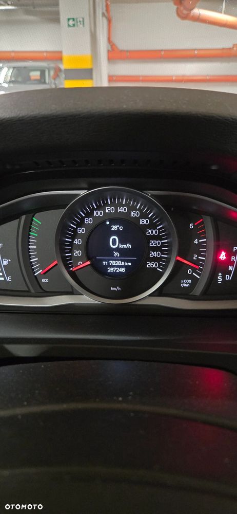 Volvo V60 D3 Drive-E Kinetic - 2