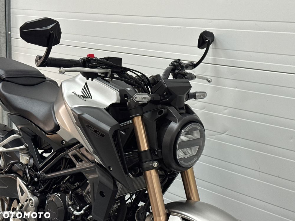 Honda CB - 16