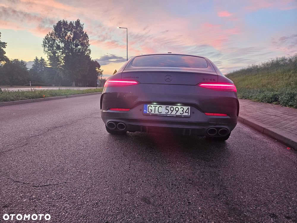Mercedes-Benz AMG GT - 3