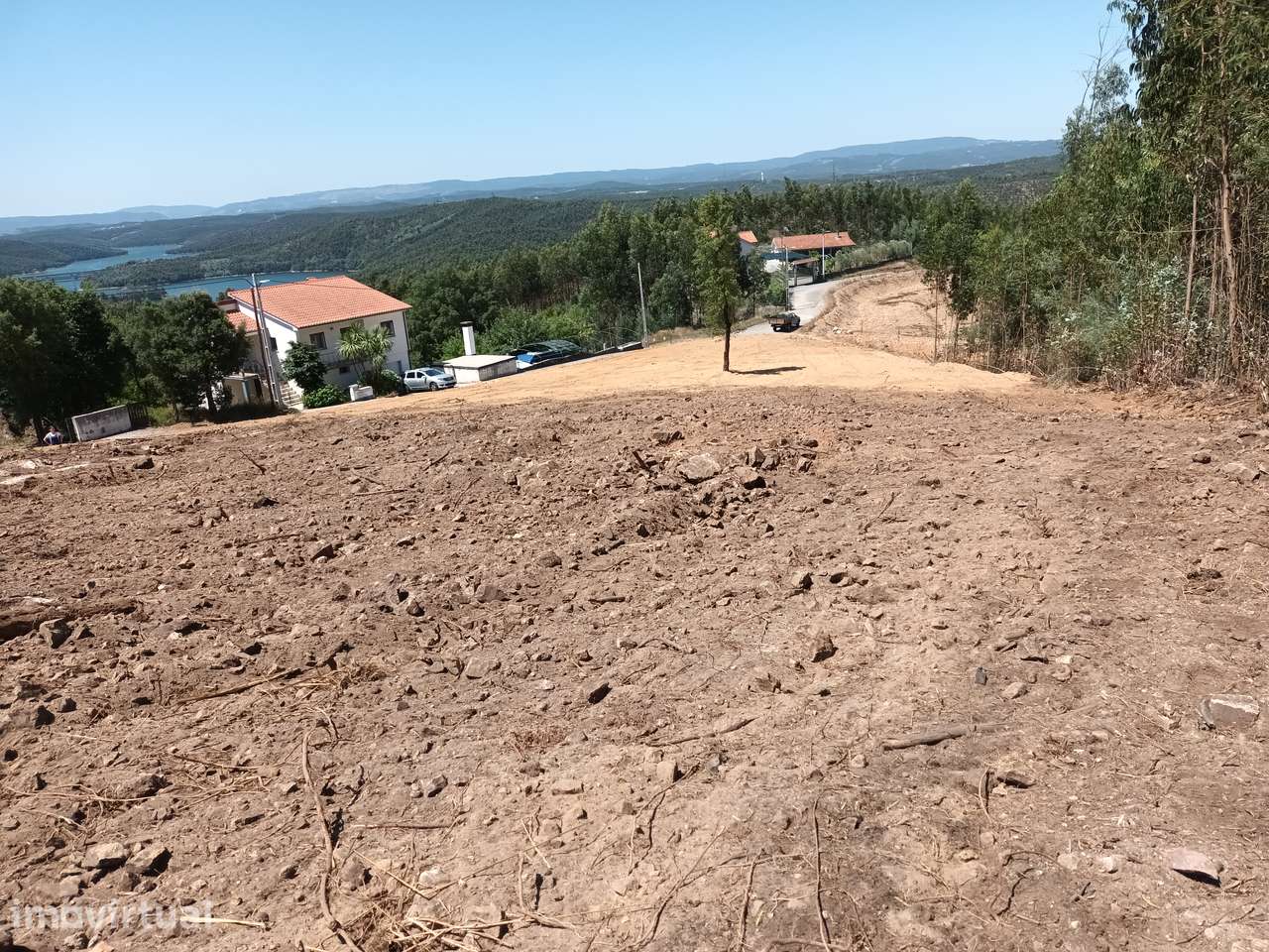 Terreno urbano de 4000m² em Santa Comba Dão - Grande imagem: 4/5