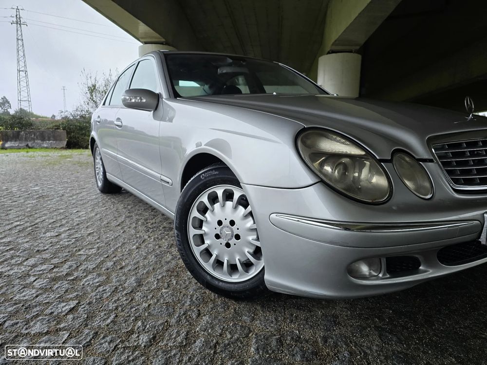 Mercedes-Benz E 220 CDI Auto Elegance - 24