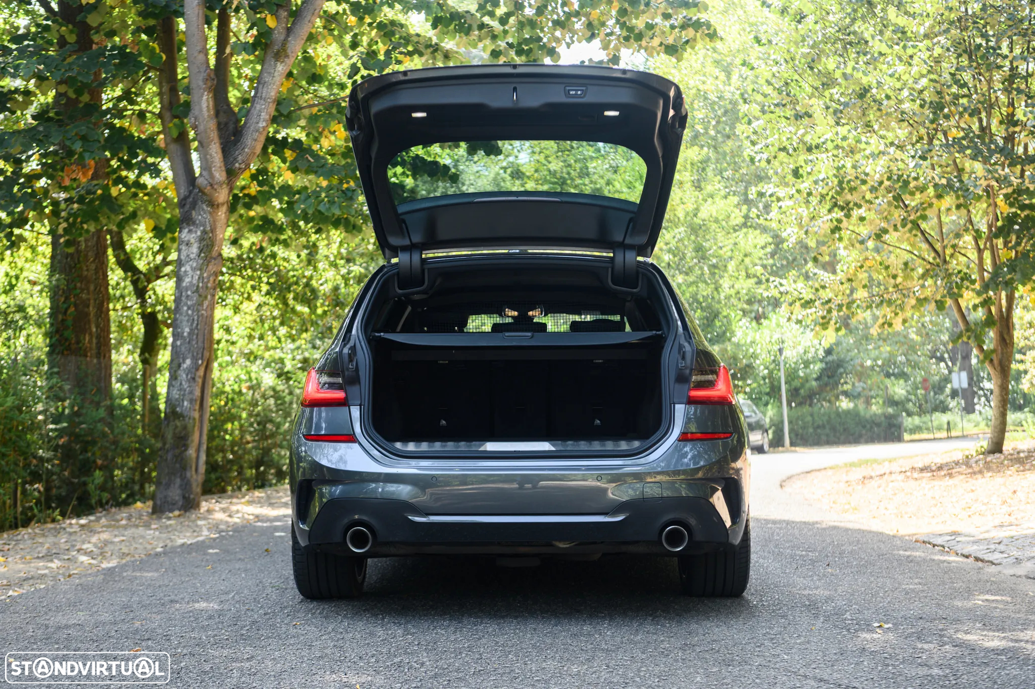 BMW 330 e Touring Pack M Auto - 55