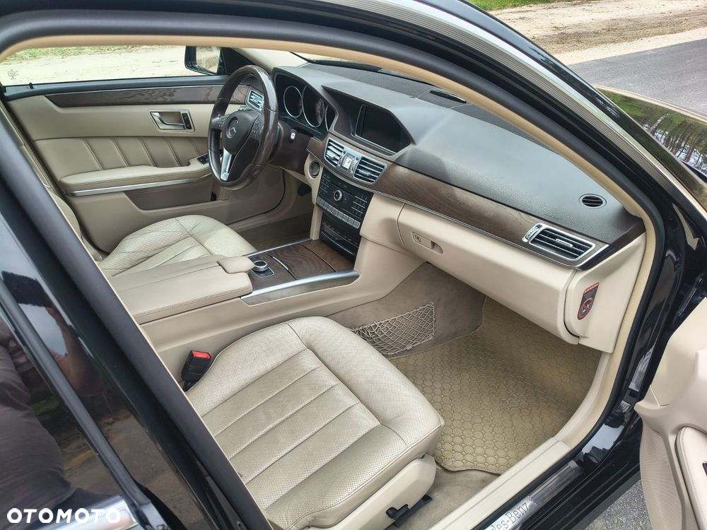 Mercedes-Benz Klasa E 220 BlueTEC 4-Matic Avantgarde - 14