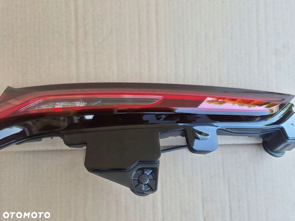lampa tylna mazda cx90 cx-90 oryginał ładny stan - 4