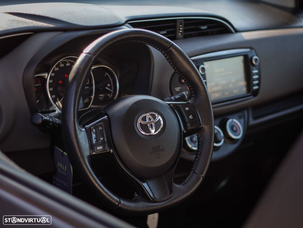 Toyota Yaris 1.0 VVT-i Exclusive - 12