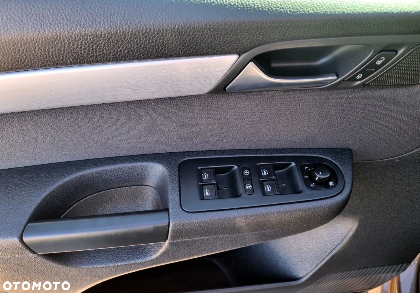 Volkswagen Sharan - 9