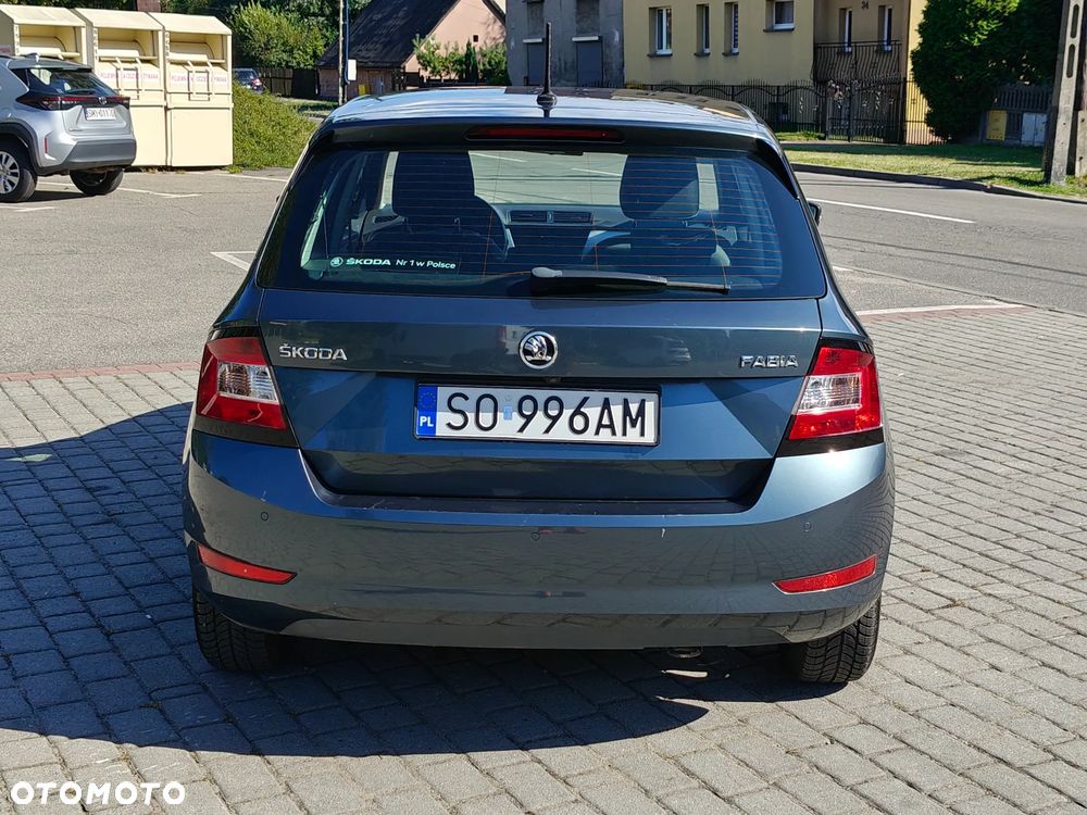 Skoda RAPID 1.2 Ambition Max - 9