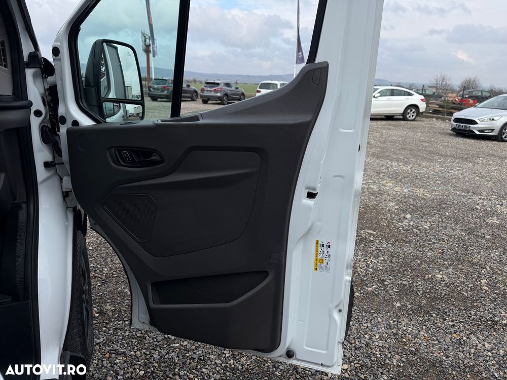 Ford Transit - 11