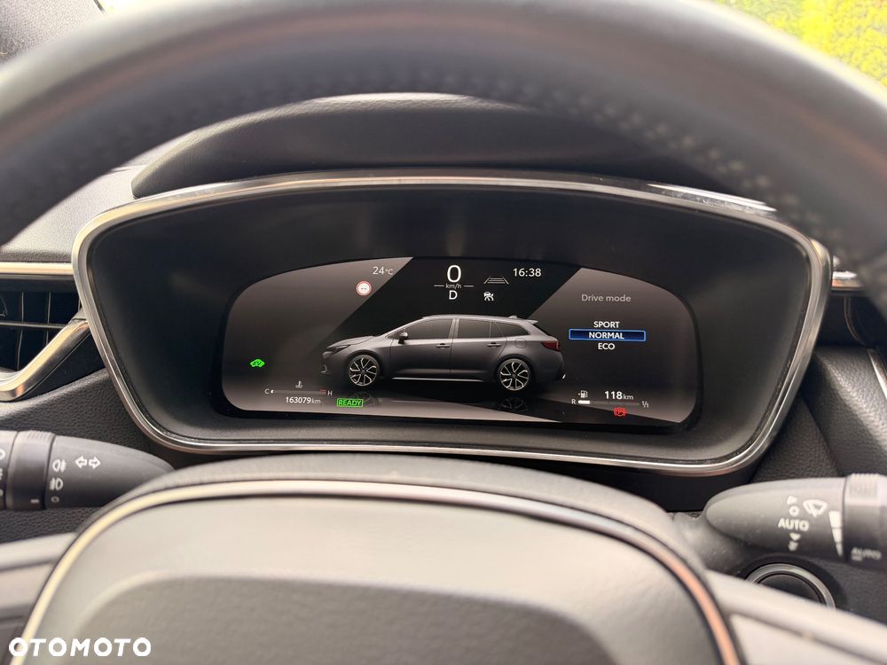 Toyota Corolla 1.8 Hybrid Executive - 26