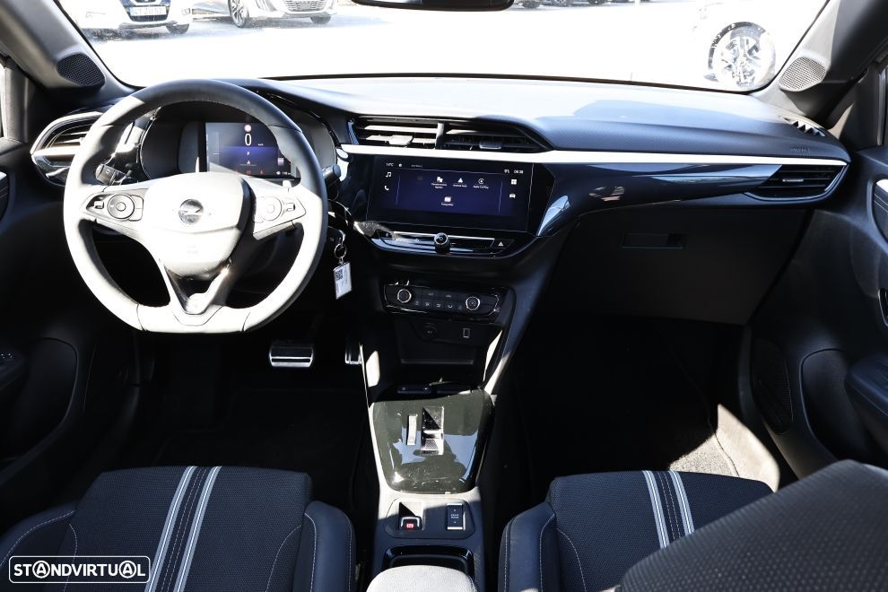 Opel Corsa 1.2 T Hybrid EdCT - 10
