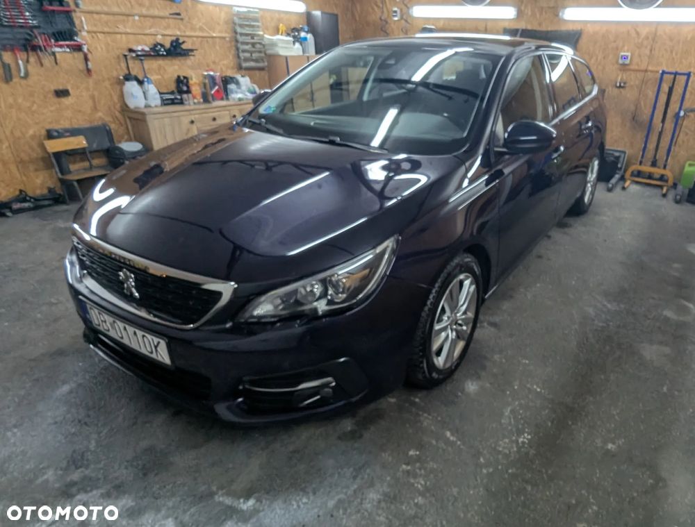 Peugeot 308 SW BlueHDi 100 Stop & Start Business-Line - 2