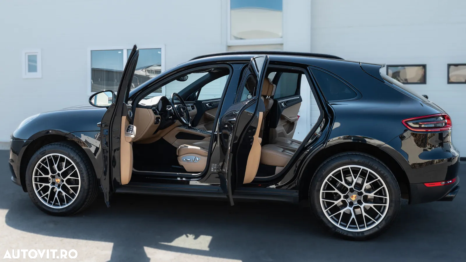 Porsche Macan Standard - 3