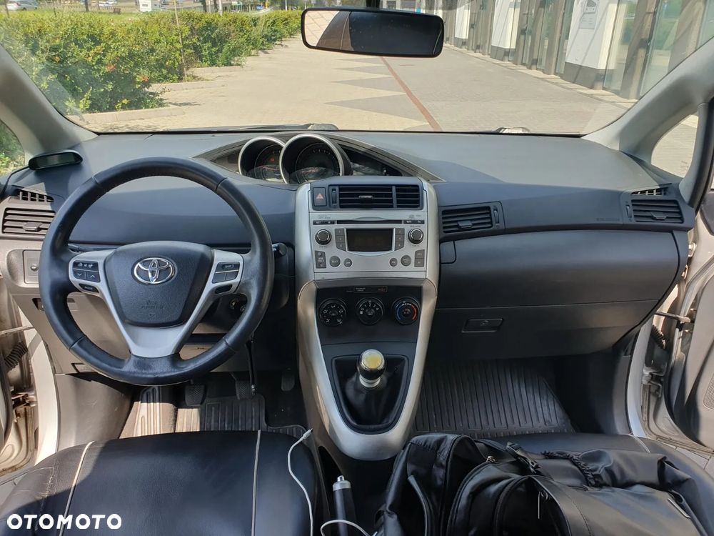 Toyota Verso 2.0 D-4D Luna - 17