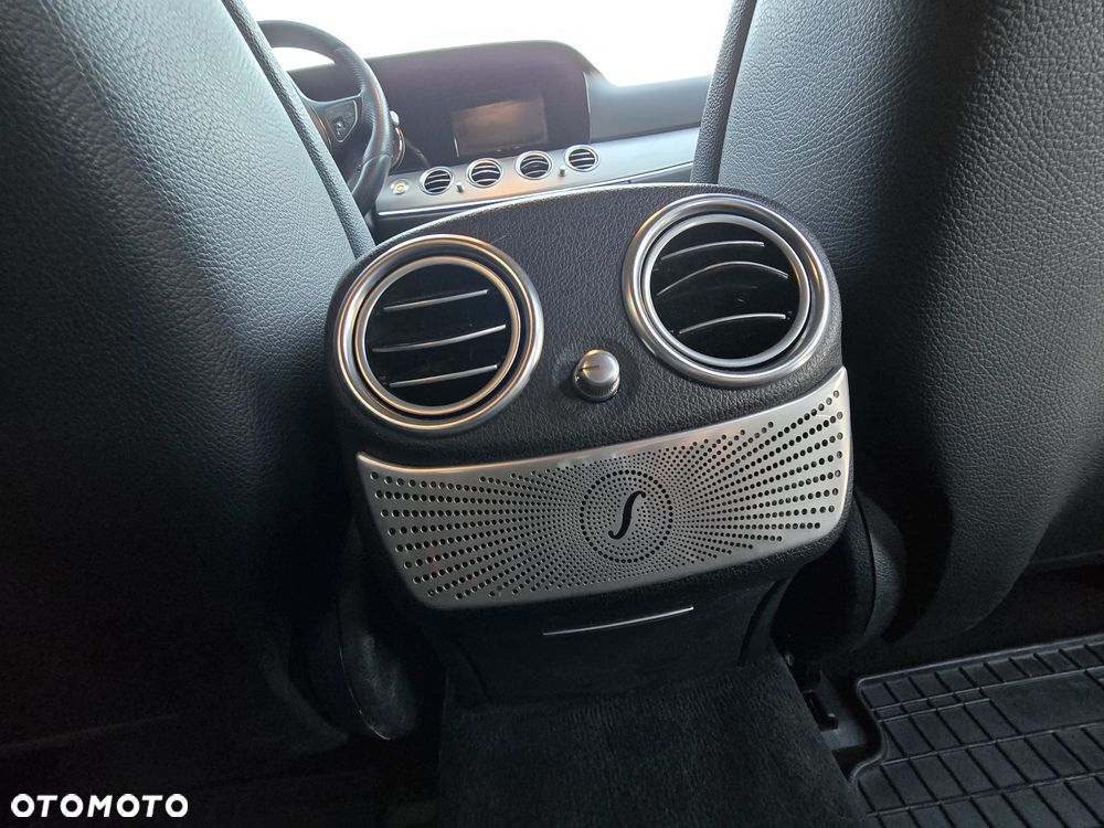 Mercedes-Benz Klasa E 200 d 9G-TRONIC Exclusive - 12