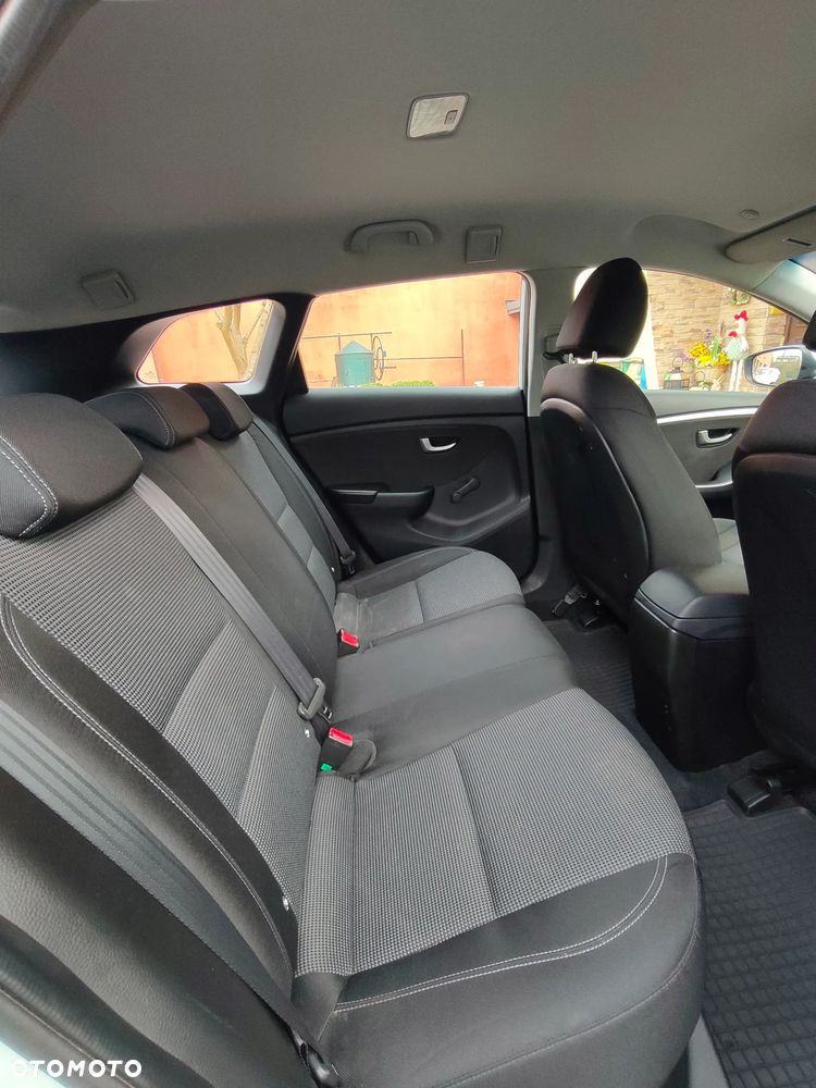Hyundai i30 1.6 CRDi BlueDrive Classic - 9