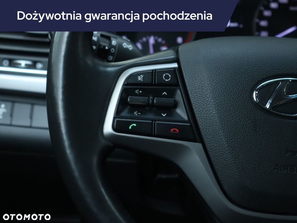 Hyundai Elantra - 21