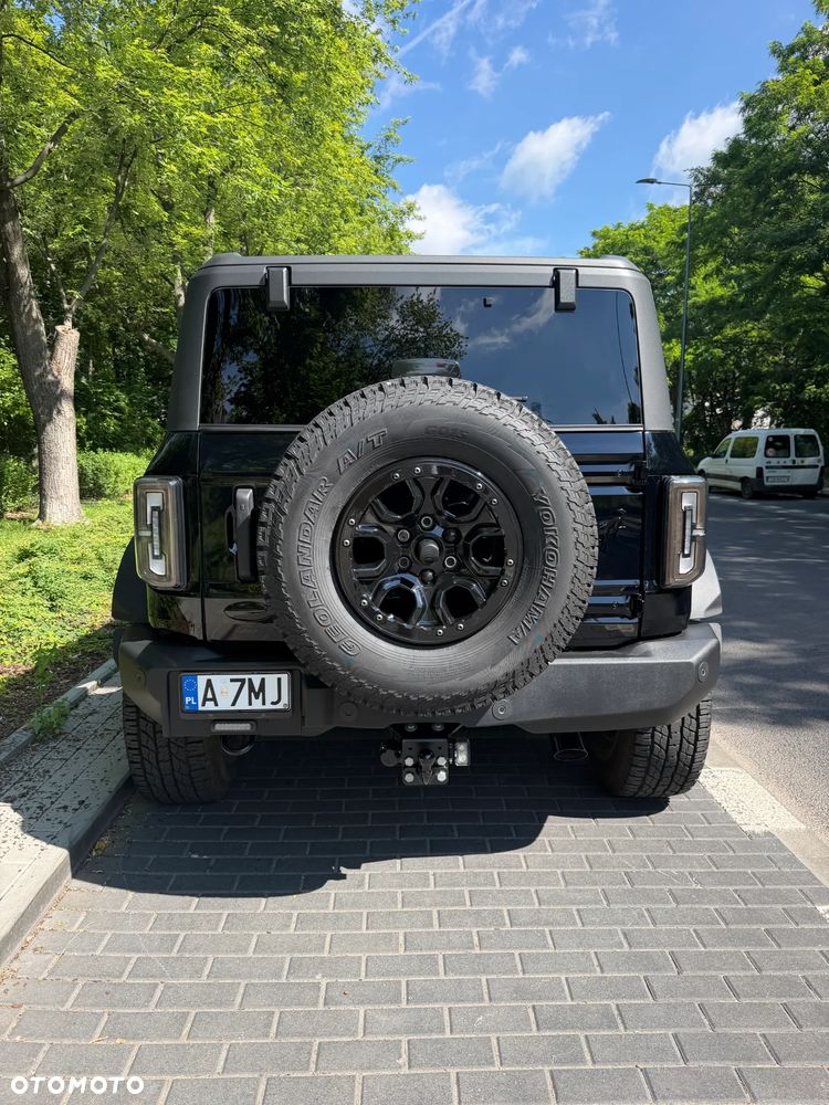 Ford Bronco - 4