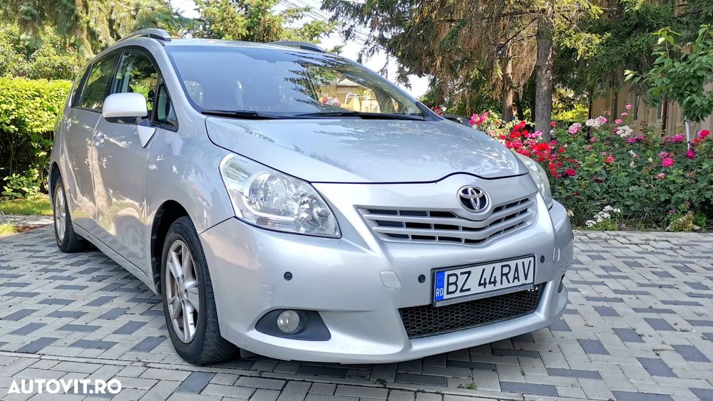 Toyota Verso 2.0 D-4D DPF Sol - 1
