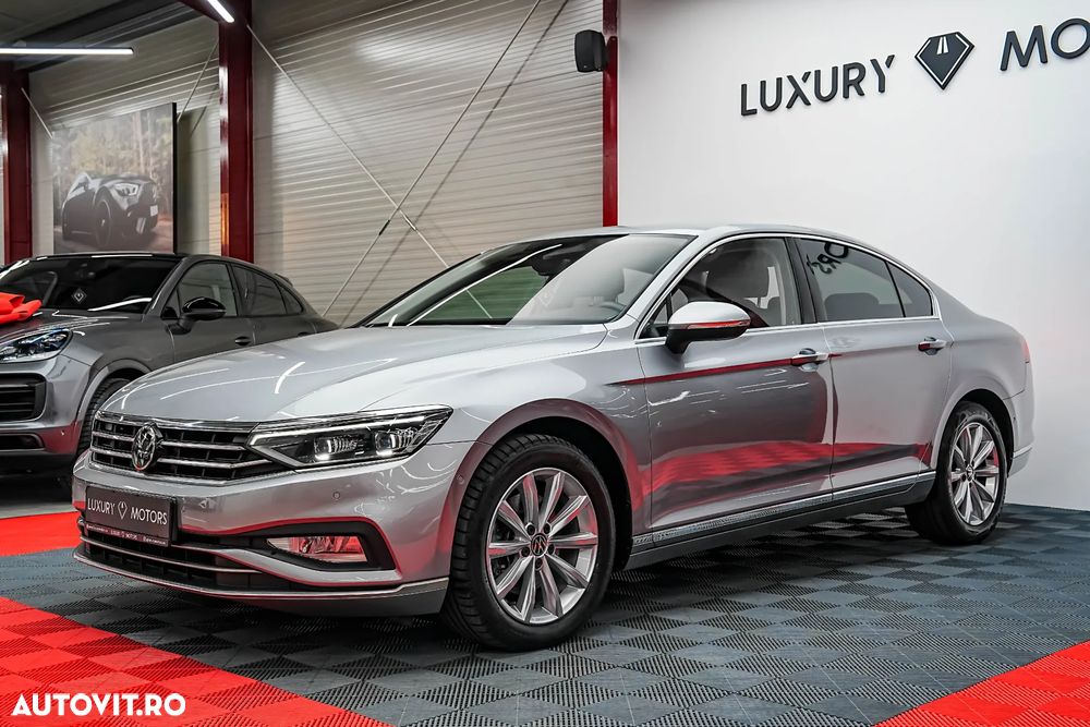 Volkswagen Passat 2.0 TDI DSG Highline - 1