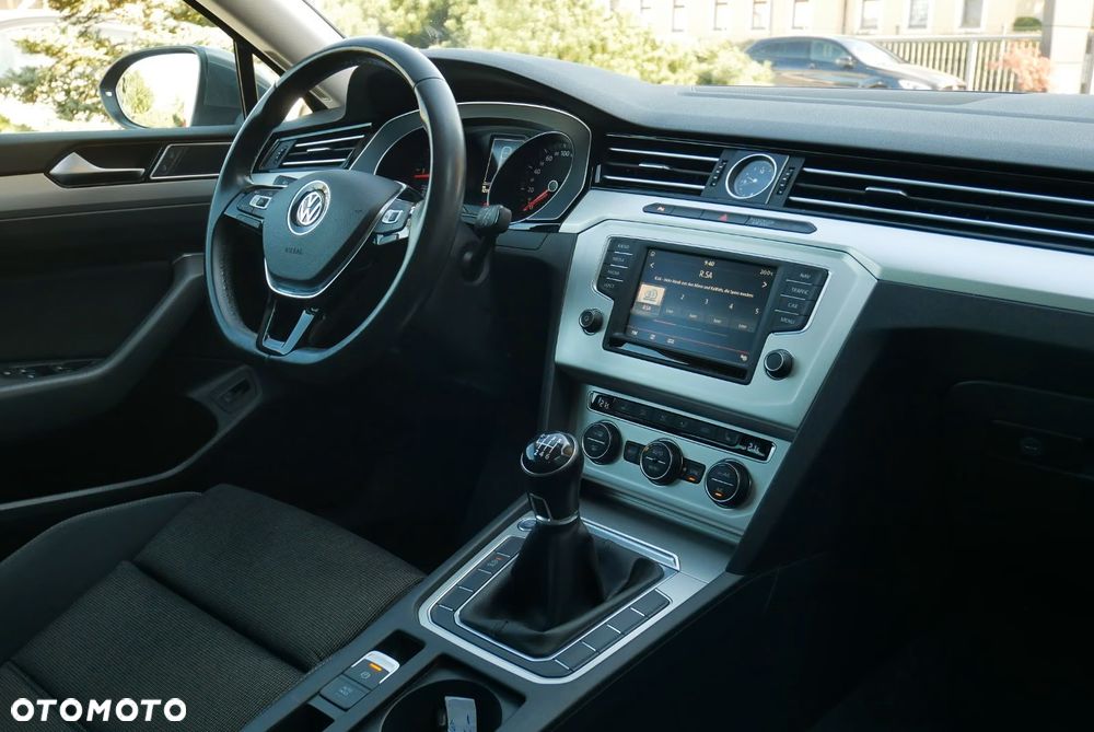 Volkswagen Passat 2.0 TDI (BlueMotion Technology) Comfortline - 7