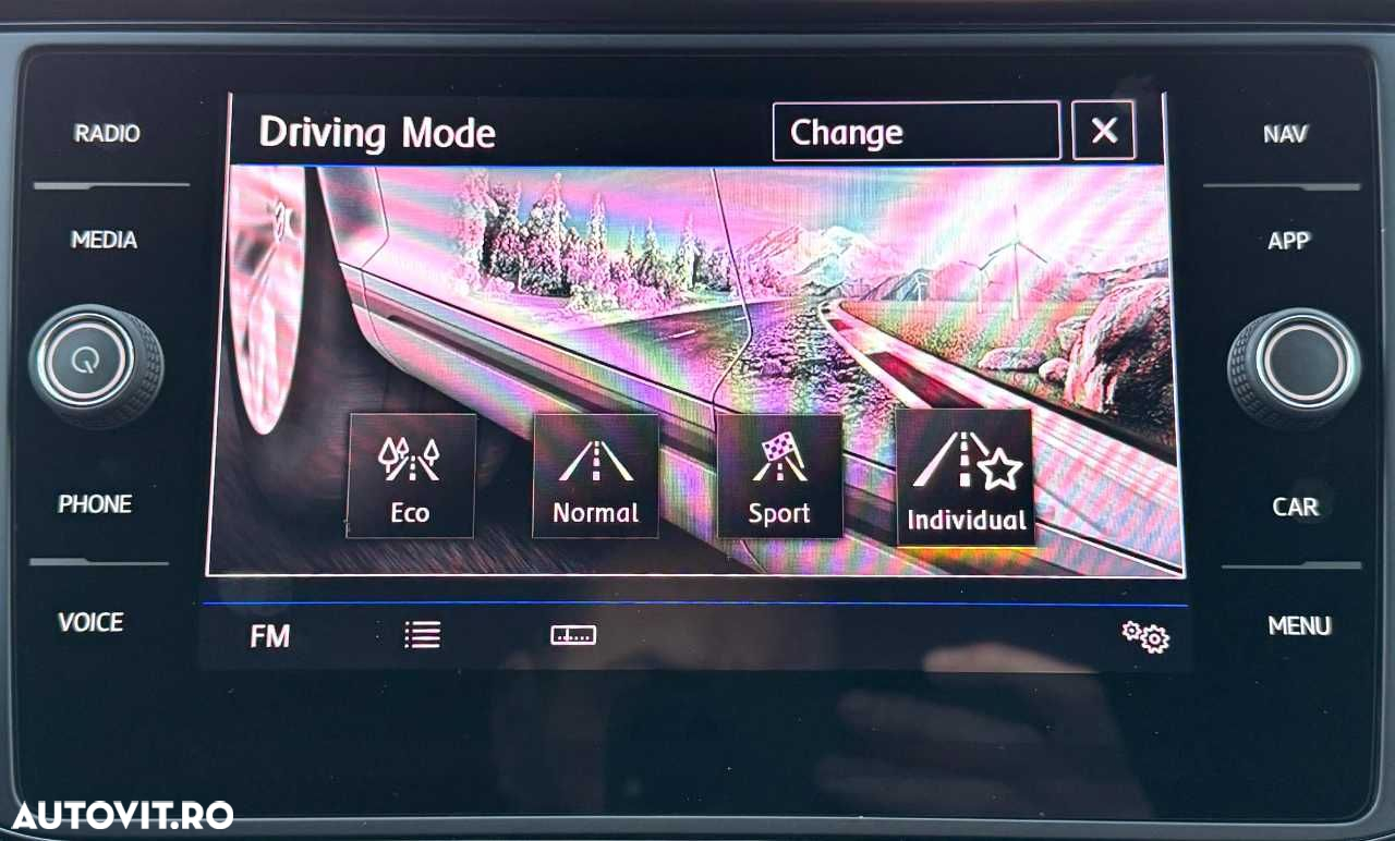 Volkswagen T-ROC 1.6 TDI Design - 27