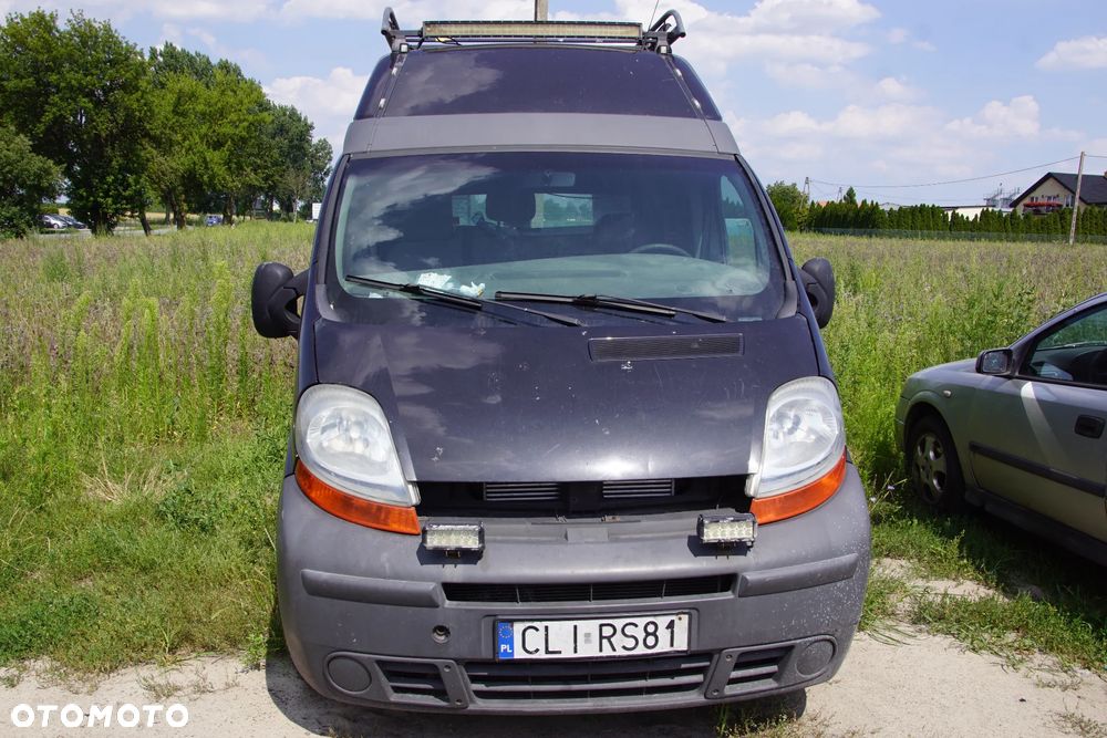 Auto na części - Renault Trafic II 2.5 DCI 135 KM G9U730 PK6377 TED68 2006R Silnik Skrzynia Drzwi Maska Błotnik Zderzak Lampa Lusterko Klamka Szyba Deska Kokpit Sterownik Moduł Czujnik Licznik Panel Kierownica - 2