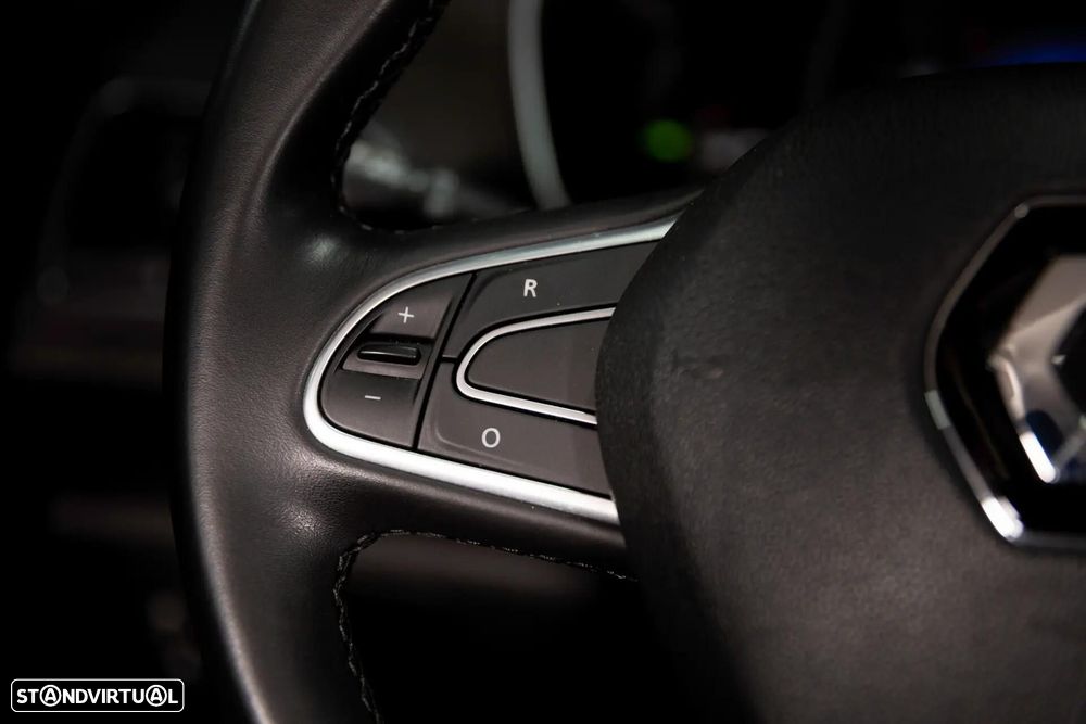 Renault Mégane Sport Tourer 1.2 TCE Bose Edition EDC — fotografia 13