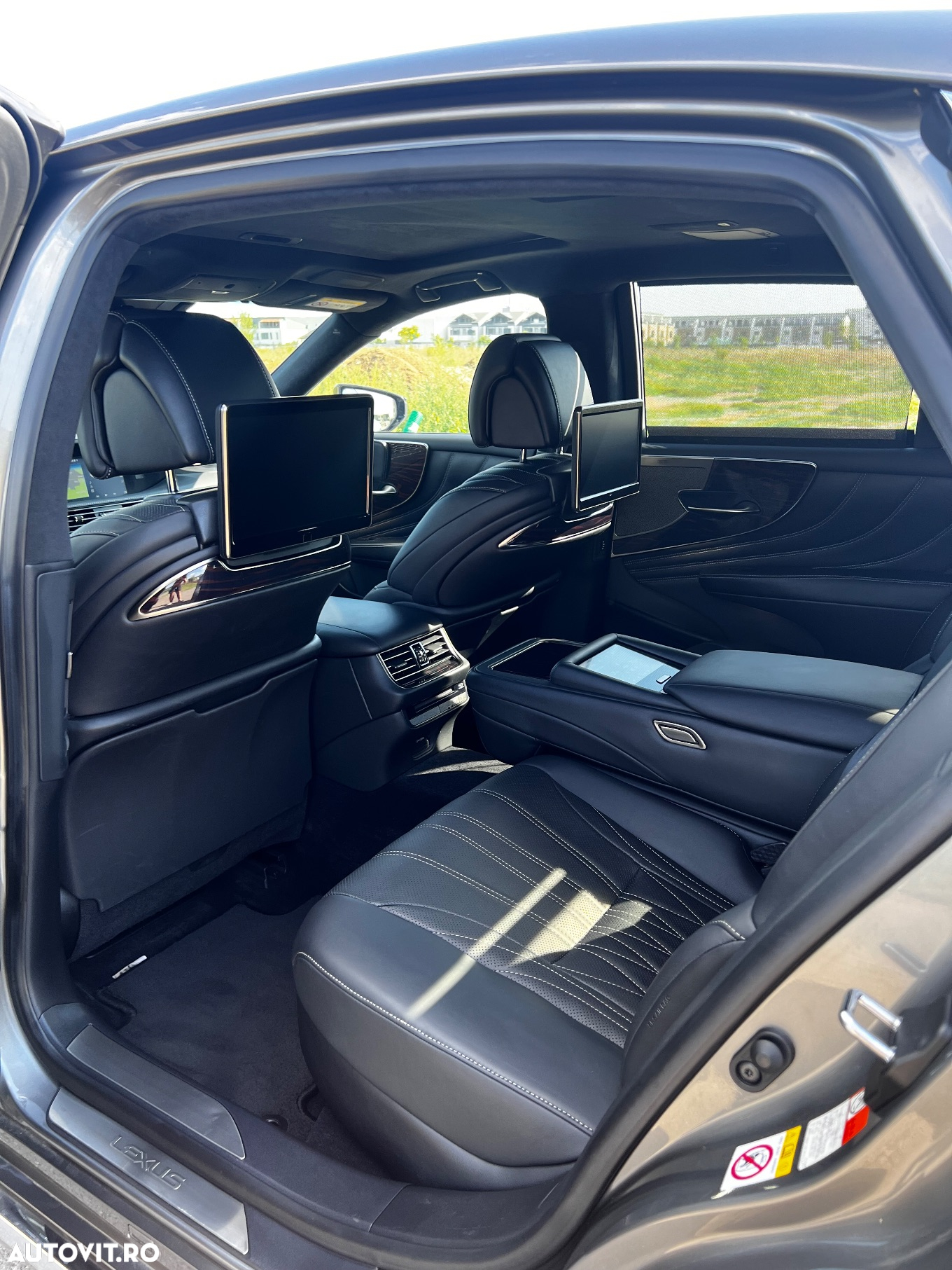 Lexus Seria LS - 22