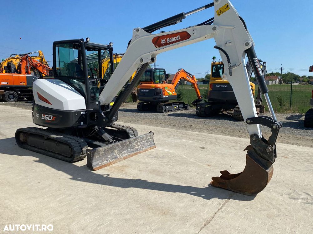 Bobcat E50Z Miniexcavator - 5