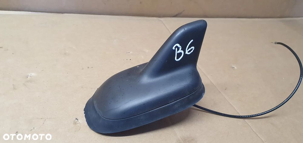 Antena dachowa radia rekin VW Passat B6 3C0035507 - 2
