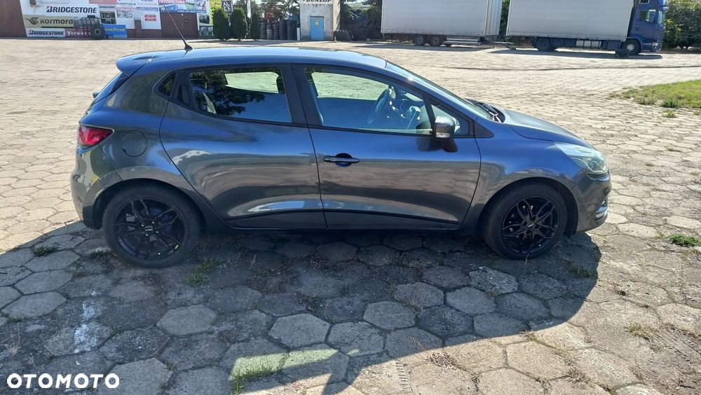 Renault Clio - 7